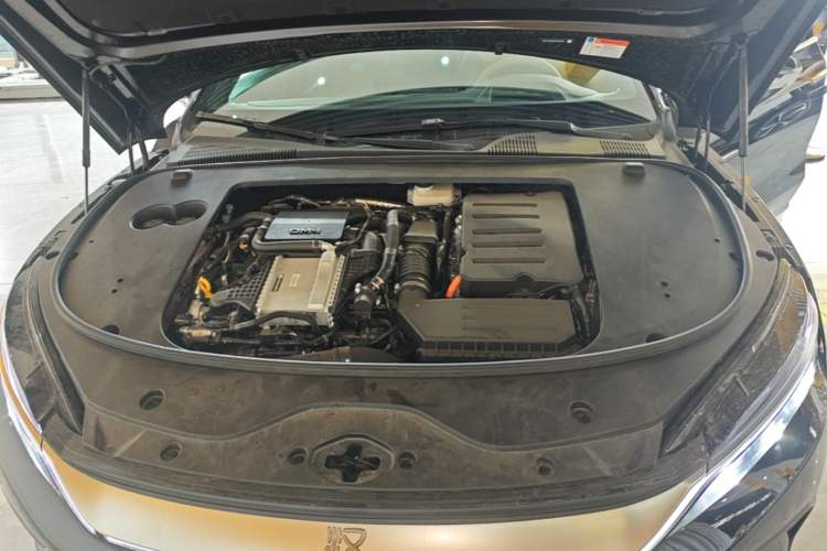 Used BYD Han 2025 DM-i Intelligent Driving Edition 125KM LiDAR Flagship Model Engine Bay