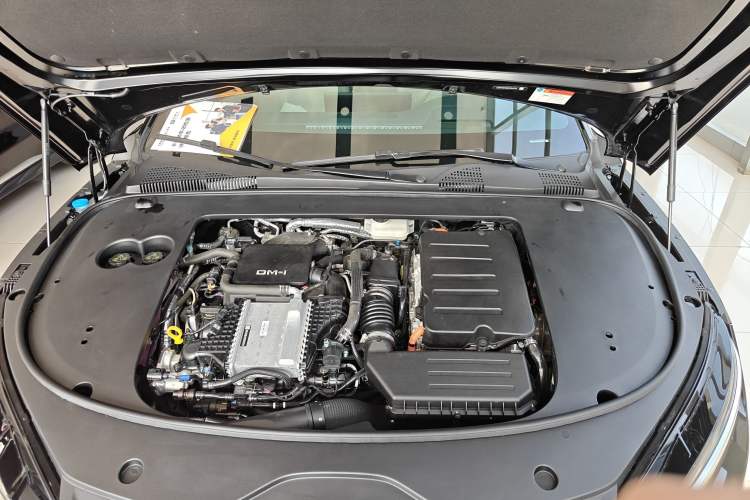 Used BYD Han 2025 DM-i Intelligent Driving Edition 125KM LiDAR Flagship Model Engine Bay