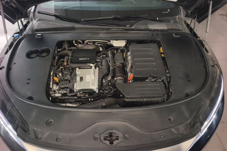 Used BYD Han 2025 DM-i 125KM Elite Model Engine Bay