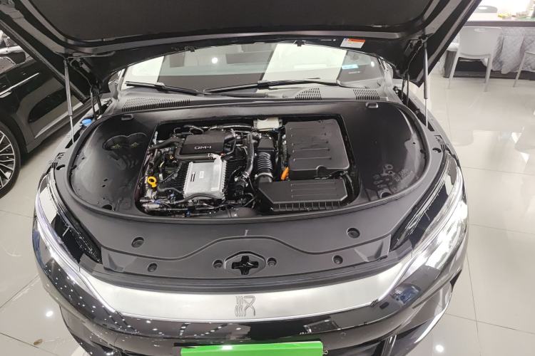 Used BYD Han 2025 DM-i Intelligent Driving Edition 125KM LiDAR Flagship Model Engine Bay
