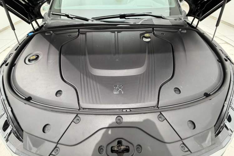 Used BYD Han 2025 EV with 701 km of Laser Radar-Enabled Intelligent Driving Engine Bay