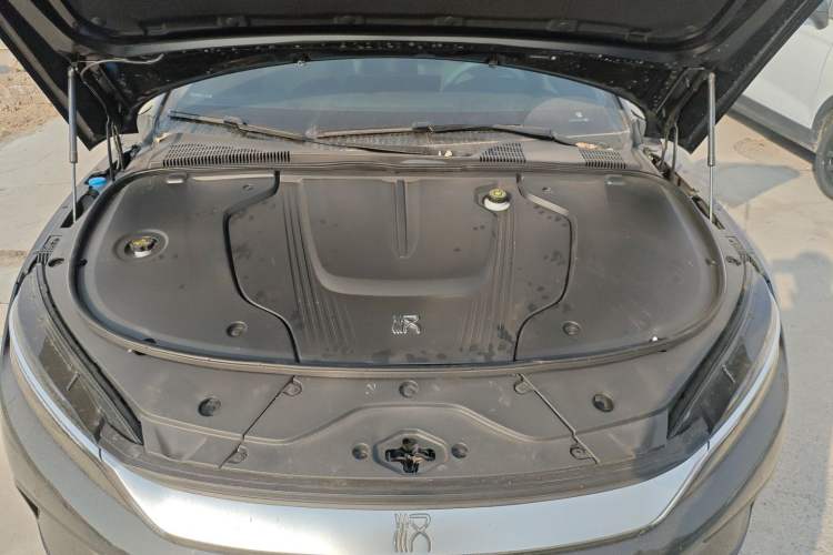 Used BYD Han 2025 EV with 701 km of Laser Radar-Enabled Intelligent Driving Engine Bay