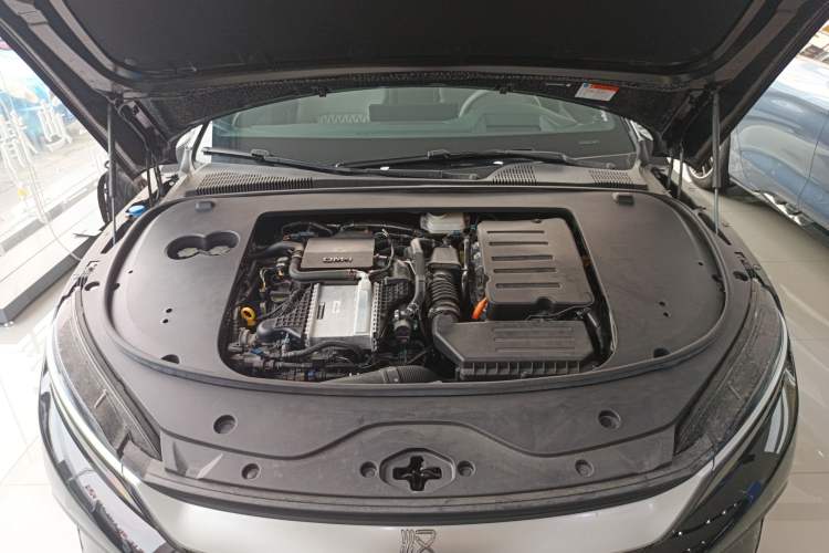 Used BYD Han 2025 DM-i Intelligent Driving Edition 125KM LiDAR Flagship Model Engine Bay