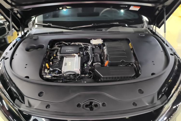Used BYD Han 2025 DM-i Smart Drive 125KM Elite Model Engine Bay