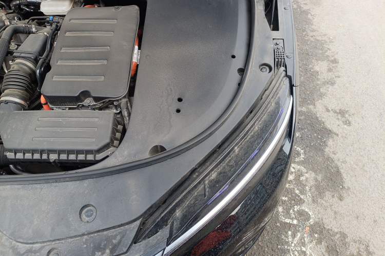 Used BYD Han 2025 DM-i 125KM Prestige Model Engine Bay Left