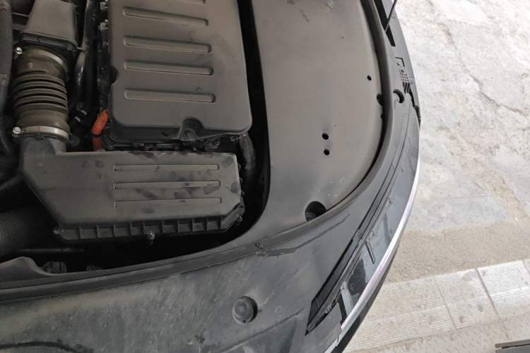 Used BYD Han 2025 DM-i Smart Drive 125KM Elite Model Engine Bay Left