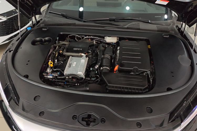 Used BYD Han 2025 DM-i Intelligent Driving Edition 125KM LiDAR Flagship Model Engine Bay