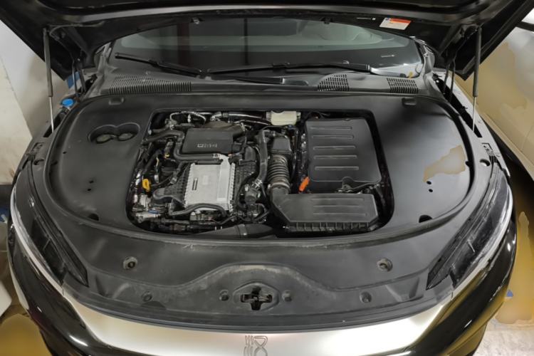 Used BYD Han 2025 DM-i Smart Drive 125KM Elite Model Engine Bay