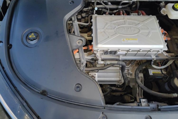 Used BYD Han 2025 EV with 701 km of Laser Radar-Enabled Intelligent Driving Engine Bay Right