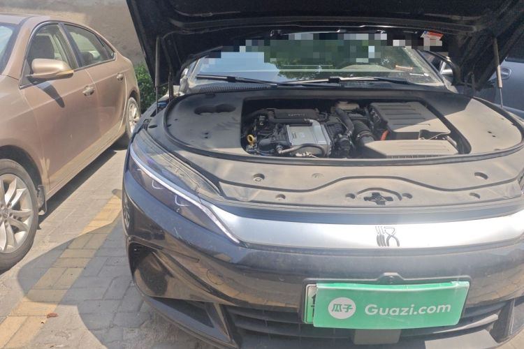Used BYD Han 2025 DM-i 125KM Comfort Model Engine Bay Right
