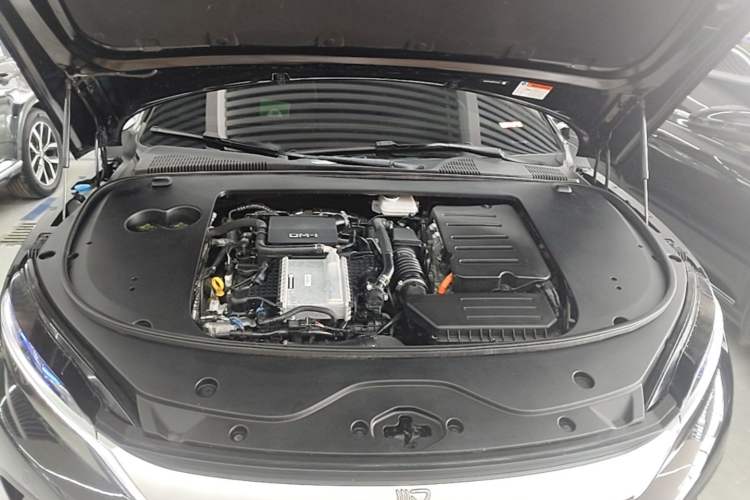 Used BYD Han 2025 DM-i 125KM Prestige Model Engine Bay