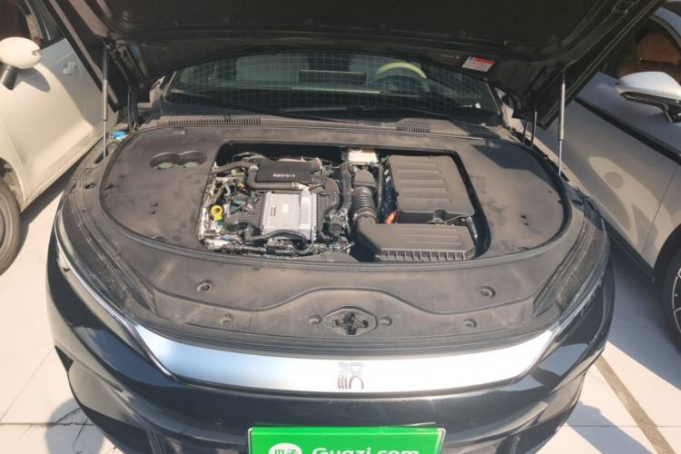 Used BYD Han 2025 DM-i 125KM LiDAR-Powered Intelligent Driving Model Engine Bay