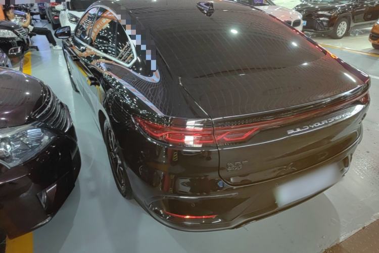 Used BYD Han 2025 DM-i Smart Drive 125KM Elite Model Exterior 2