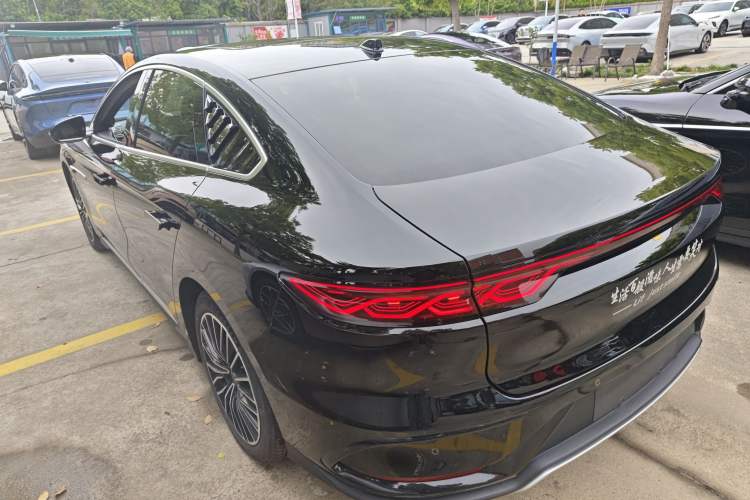Used BYD Han 2025 EV Intelligent Driving Edition 701KM LiDAR Flagship Model Exterior 2
