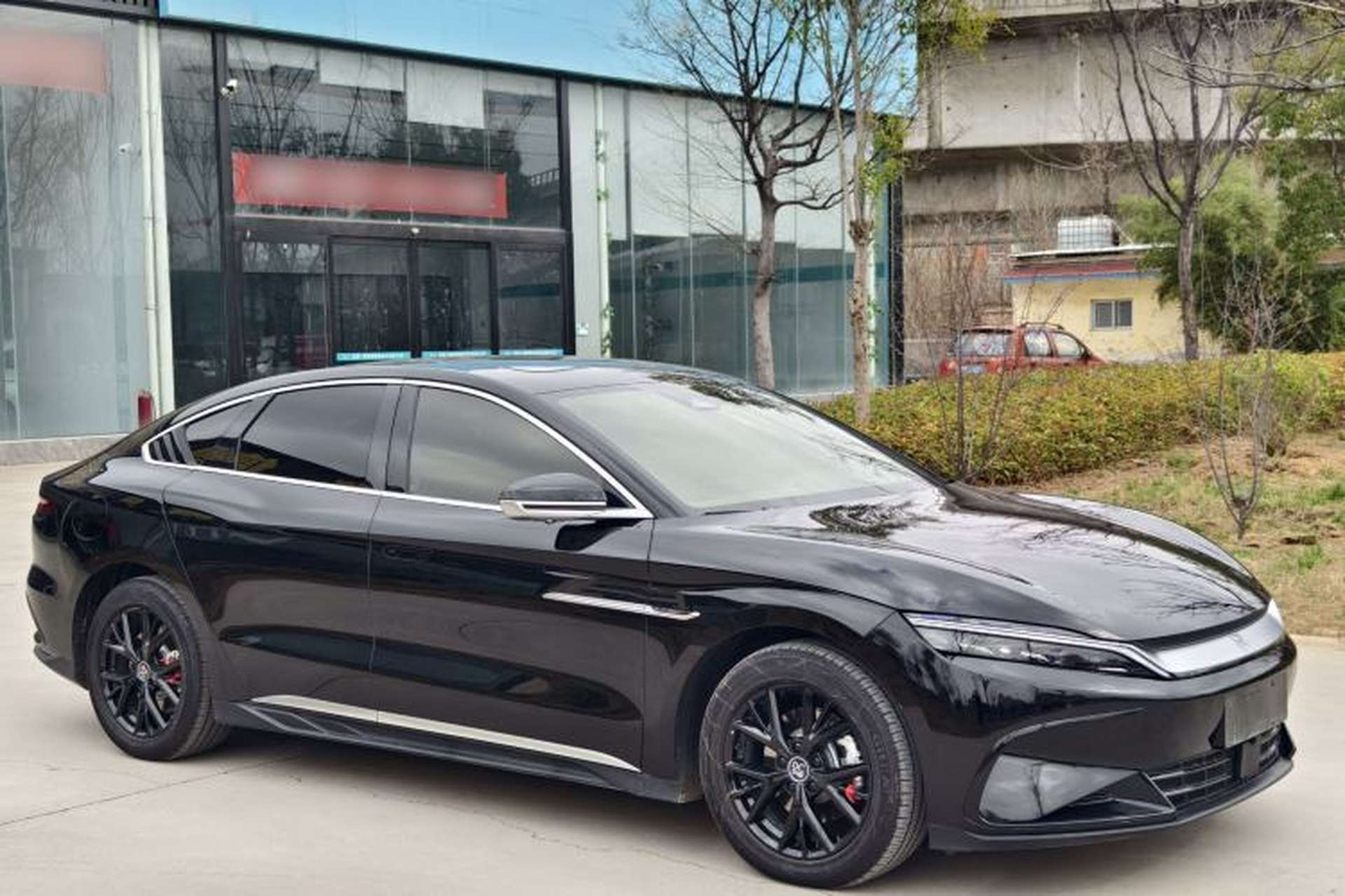 Used BYD Han 2025 DM-i 125KM Elite Model Exterior 2
