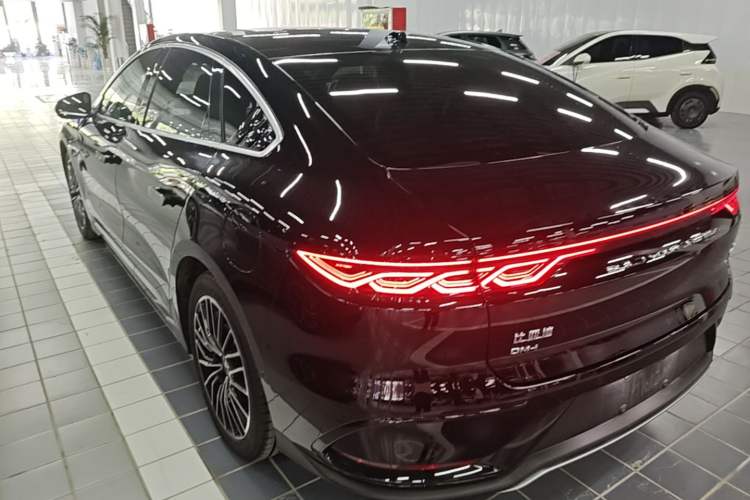 Used BYD Han 2025 DM-i Intelligent Driving Edition 125KM LiDAR Flagship Model Exterior 2