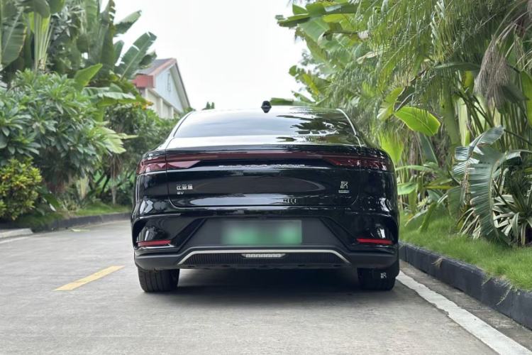 Used BYD Han 2025 EV Intelligent Driving Edition 605KM Prestige Model Exterior 3