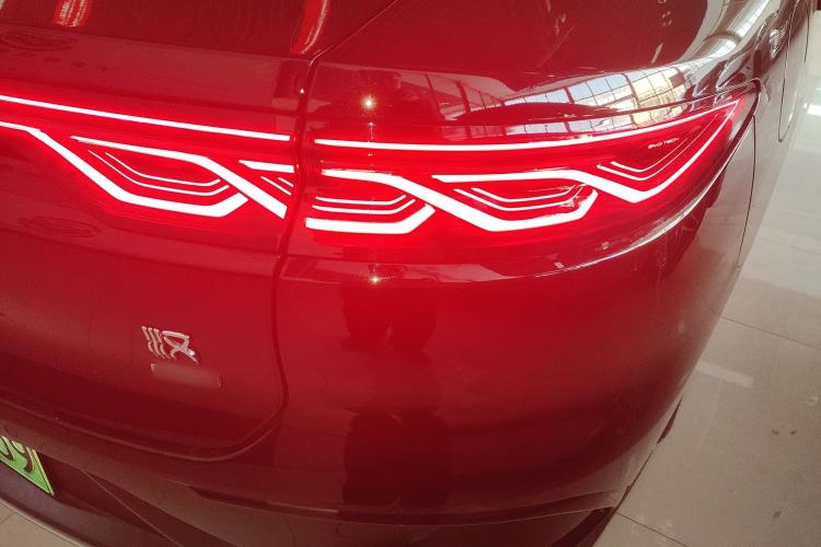 Used BYD Han 2025 DM-i Intelligent Driving Edition 125KM LiDAR Flagship Model Exterior 3