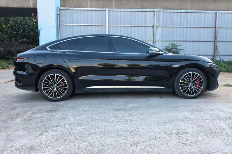 Used BYD Han 2025 EV with 701 km of Laser Radar-Enabled Intelligent Driving Exterior 3