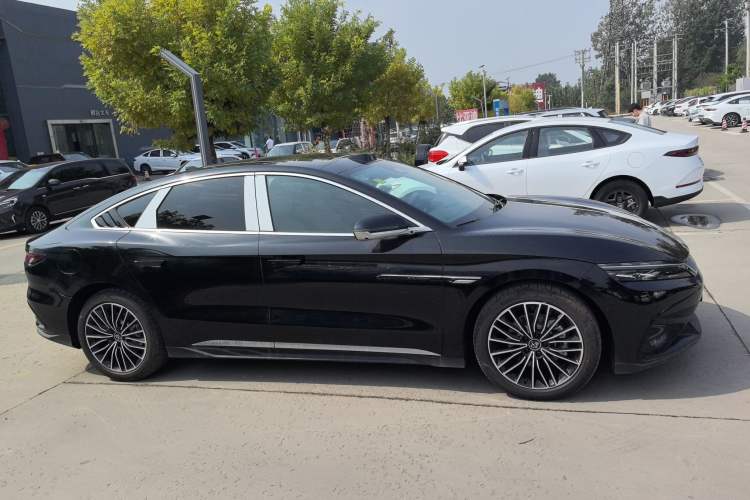 Used BYD Han 2025 DM-i Intelligent Driving Edition 125KM LiDAR Flagship Model Exterior 3