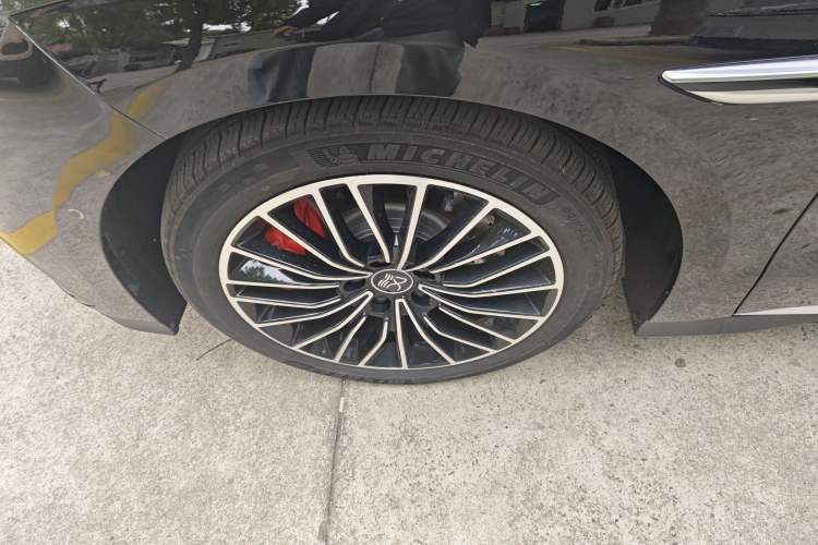 Used BYD Han 2025 EV Intelligent Driving Edition 701KM LiDAR Flagship Model Exterior 4