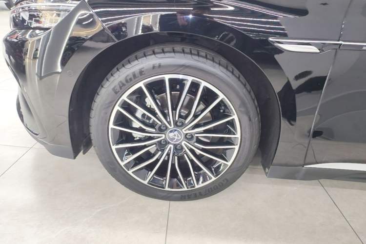 Used BYD Han 2025 DM-i Intelligent Driving Edition 125KM LiDAR Flagship Model Exterior 4
