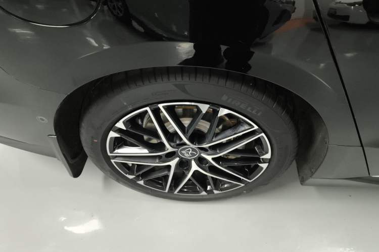 Used BYD Han 2025 EV 605KM Prestige Model Exterior 5