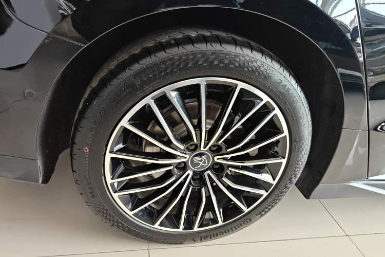Used BYD Han 2025 DM-i Intelligent Driving Edition 125KM LiDAR Flagship Model Exterior 5