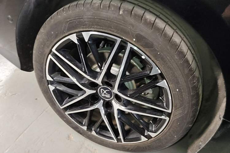 Used BYD Han 2025 EV Intelligent Driving Edition 605KM Prestige Model Exterior 5