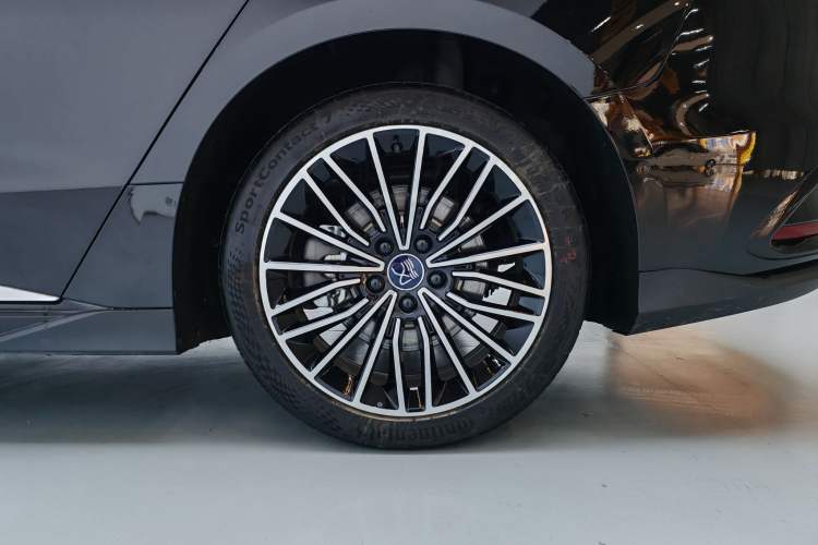 Used BYD Han 2025 DM-i Intelligent Driving Edition 125KM LiDAR Flagship Model Exterior 7