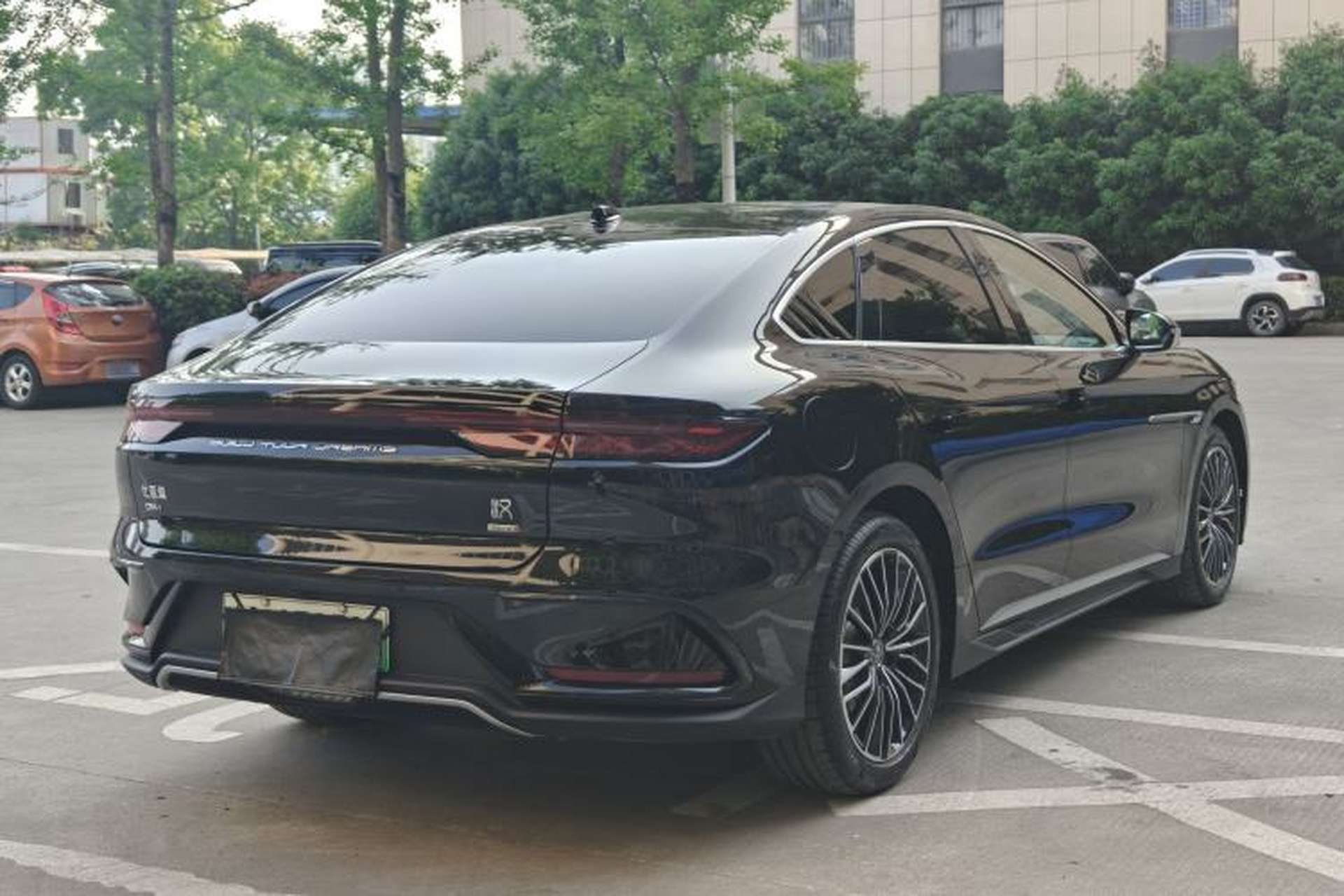 Used BYD Han 2025 DM-i Intelligent Driving Edition 125KM LiDAR Flagship Model Exterior 8