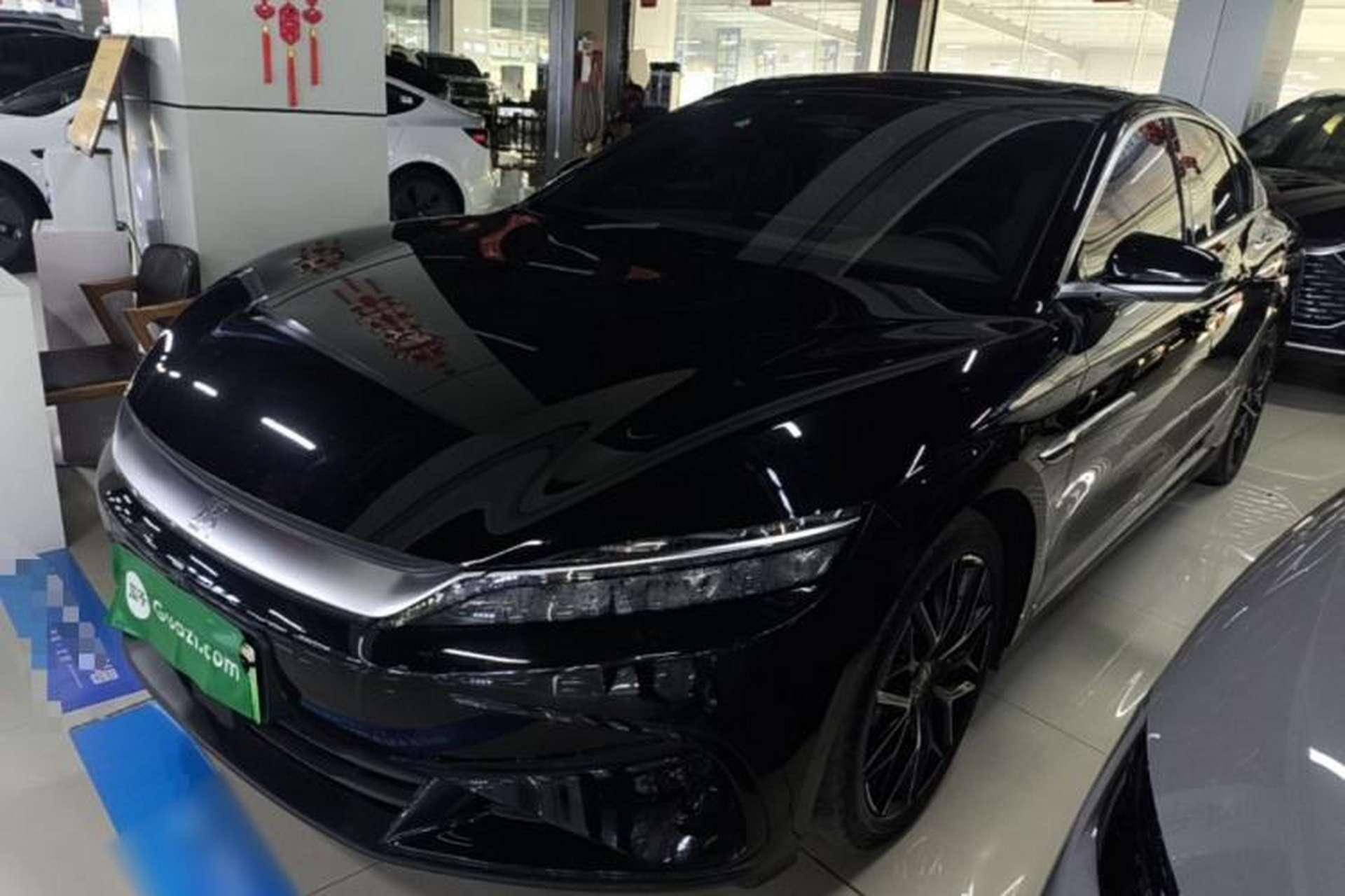 Used BYD Han 2025 DM-i Smart Drive 125KM Prestige Model Front Left 45 Deg
