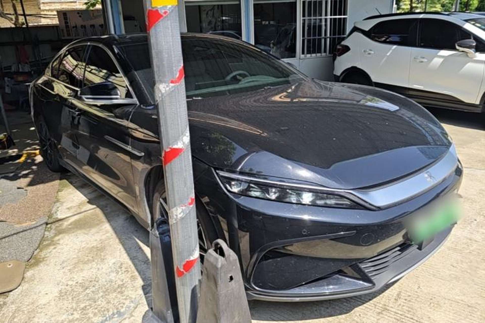 Used BYD Han 2025 EV Intelligent Driving Version 506KM Prestige Model Front Right 45 Deg