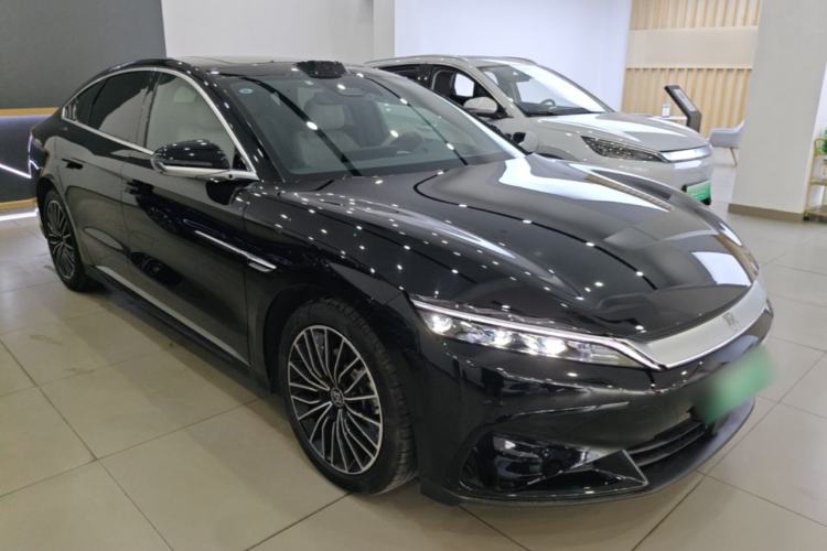 Used BYD Han 2025 DM-i Intelligent Driving Edition 125KM LiDAR Flagship Model Front Right 45 Deg