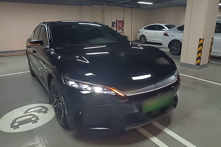 Used BYD Han 2025 EV Intelligent Driving Edition 605KM Prestige Model Front Right 45 Deg
