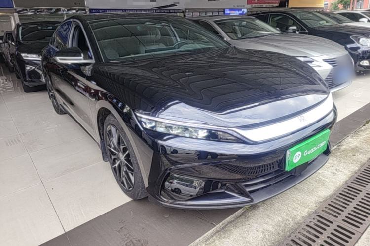 Used BYD Han 2025 DM-i 125KM Prestige Model Front Right 45 Deg