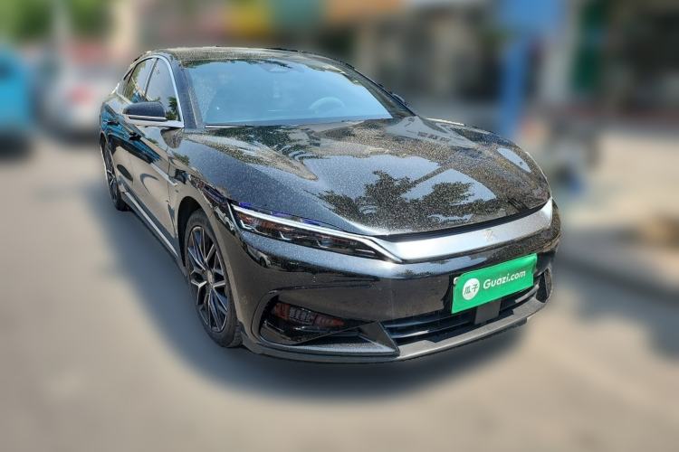 Used BYD Han 2025 DM-i Smart Drive 125KM Prestige Model Front Right 45 Deg