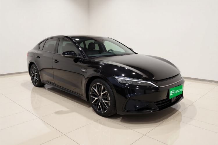 Used BYD Han 2025 DM-i 125KM Prestige Model Front Right 45 Deg