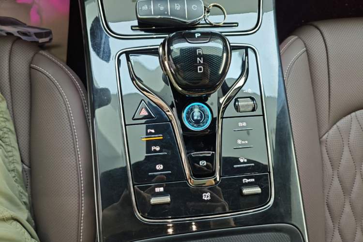 Used BYD Han 2025 EV 605KM Prestige Model Gear Lever