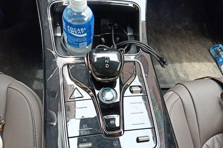 Used BYD Han 2025 DM-i 125KM Elite Model Gear Lever