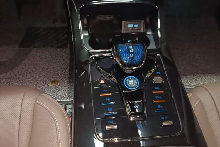 Used BYD Han 2025 EV 605KM Prestige Model Gear Lever