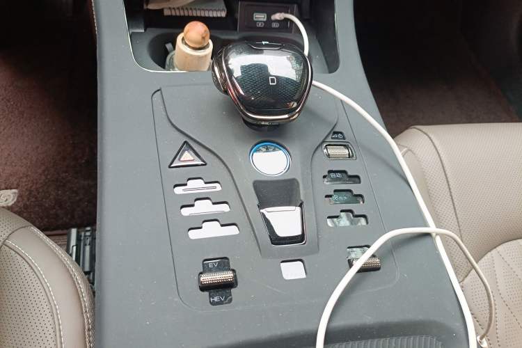 Used BYD Han 2025 DM-i 125KM Prestige Model Gear Lever