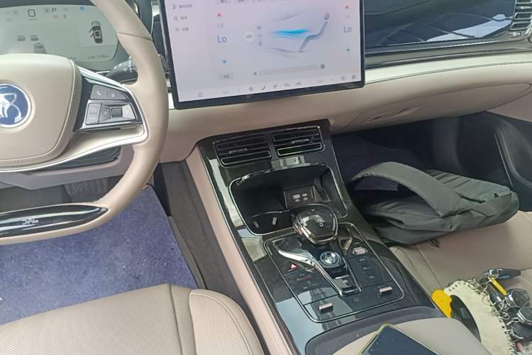 Used BYD Han 2025 DM-i 125KM Prestige Model Gear Lever