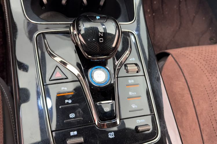 Used BYD Han 2025 EV Intelligent Driving Version 506KM Prestige Model Gear Lever
