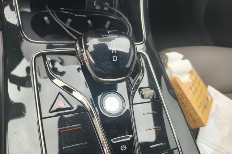 Used BYD Han 2025 DM-i 125KM Comfort Model Gear Lever