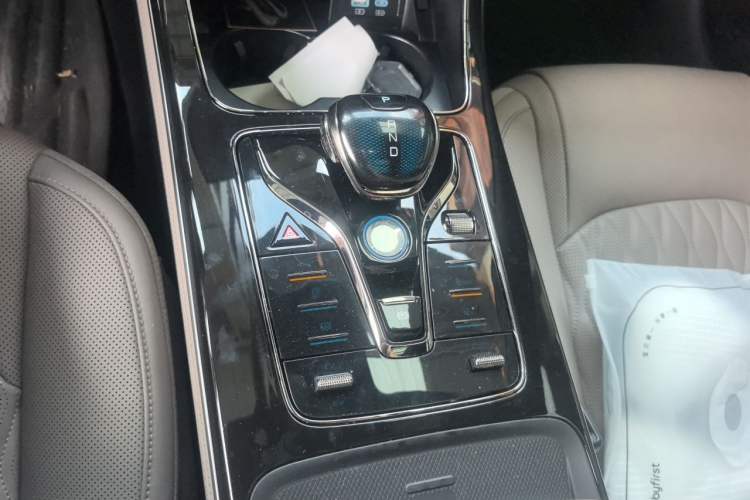 Used BYD Han 2025 DM-i 125KM Prestige Model Gear Lever
