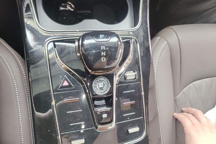 Used BYD Han 2025 DM-i 125KM Prestige Model Gear Lever