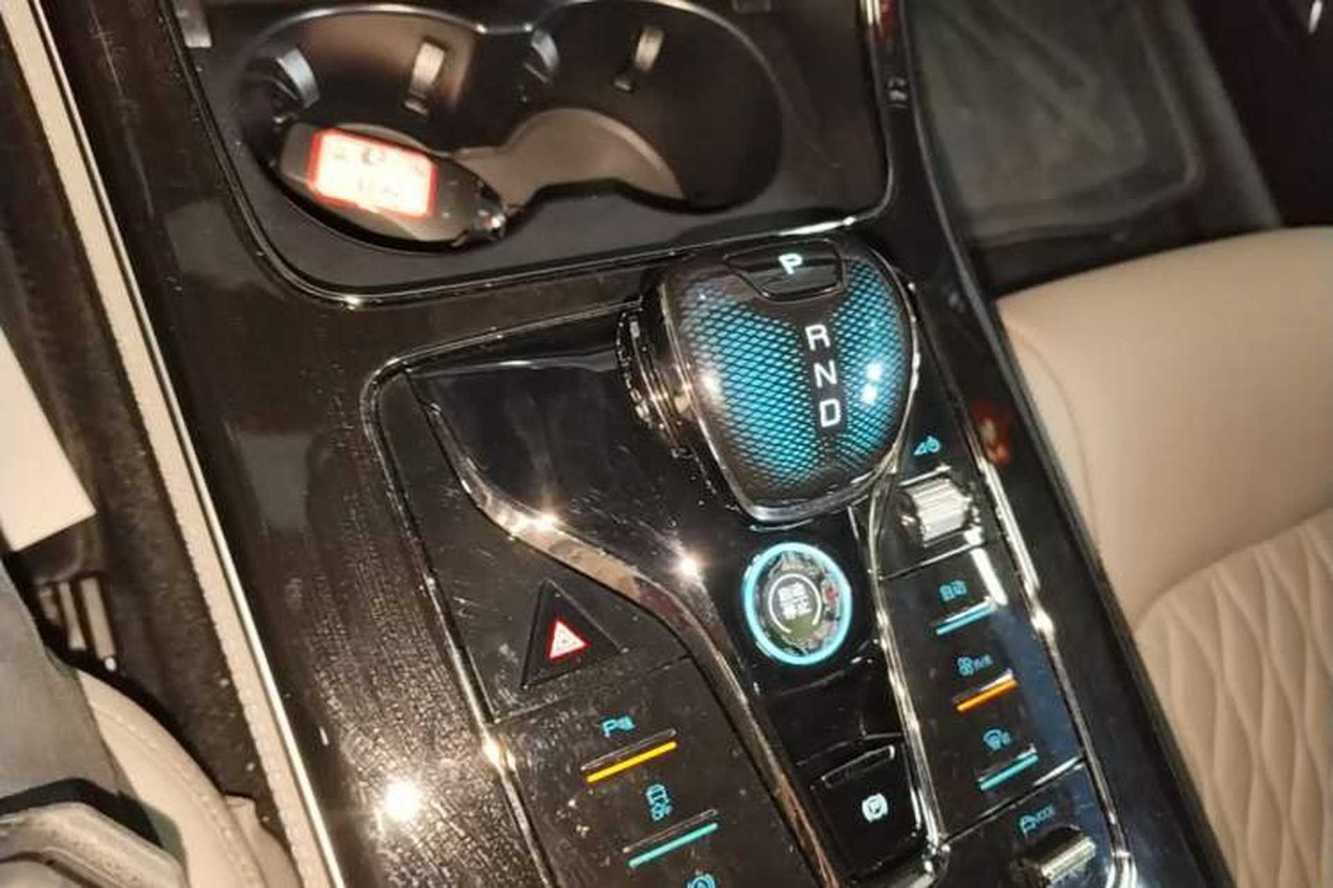 Used BYD Han 2025 DM-i 125KM Elite Model Gear Lever