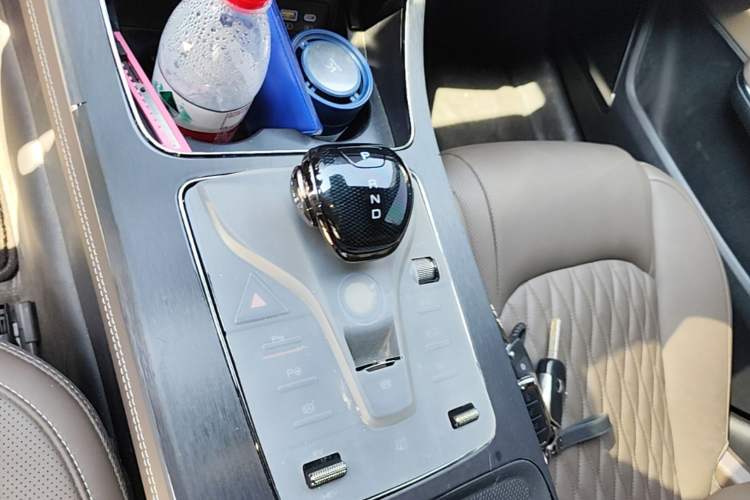 Used BYD Han 2025 DM-i Smart Drive 125KM Elite Model Gear Lever
