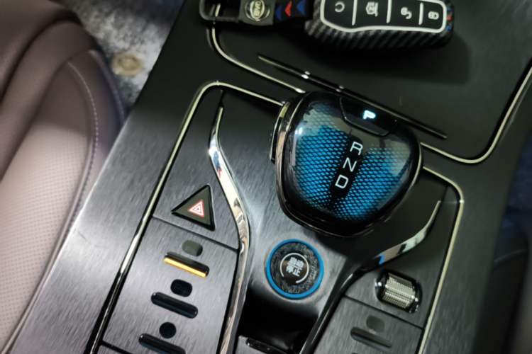 Used BYD Han 2025 DM-i Smart Drive 125KM Elite Model Gear Lever